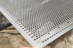 SUS 304L perforated stainless steel sheet with round holes